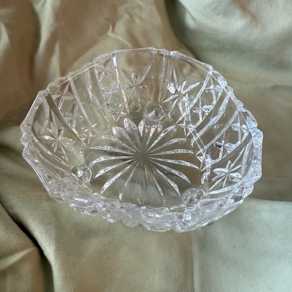 Other - Elegant Crystal Cut Glass Bowl